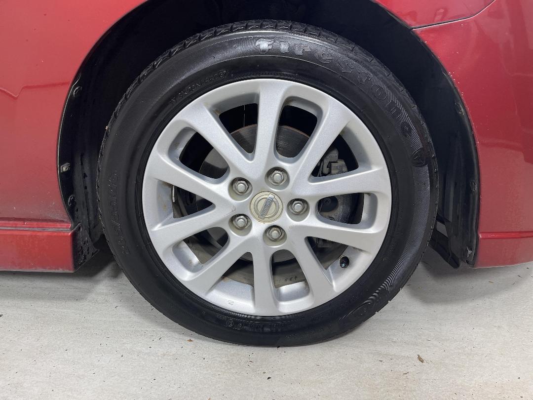 Photo '9' of Nissan Lafesta Photo '9' of Nissan Lafesta