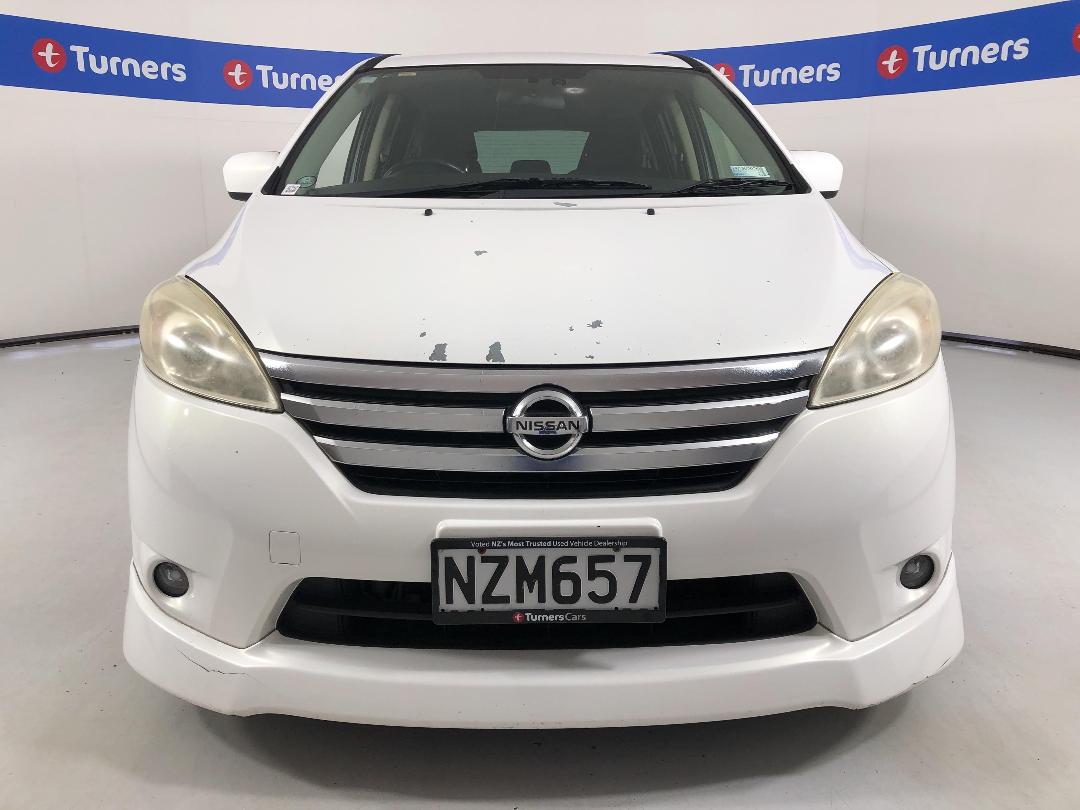 Photo '2' of Nissan Lafesta Photo '2' of Nissan Lafesta