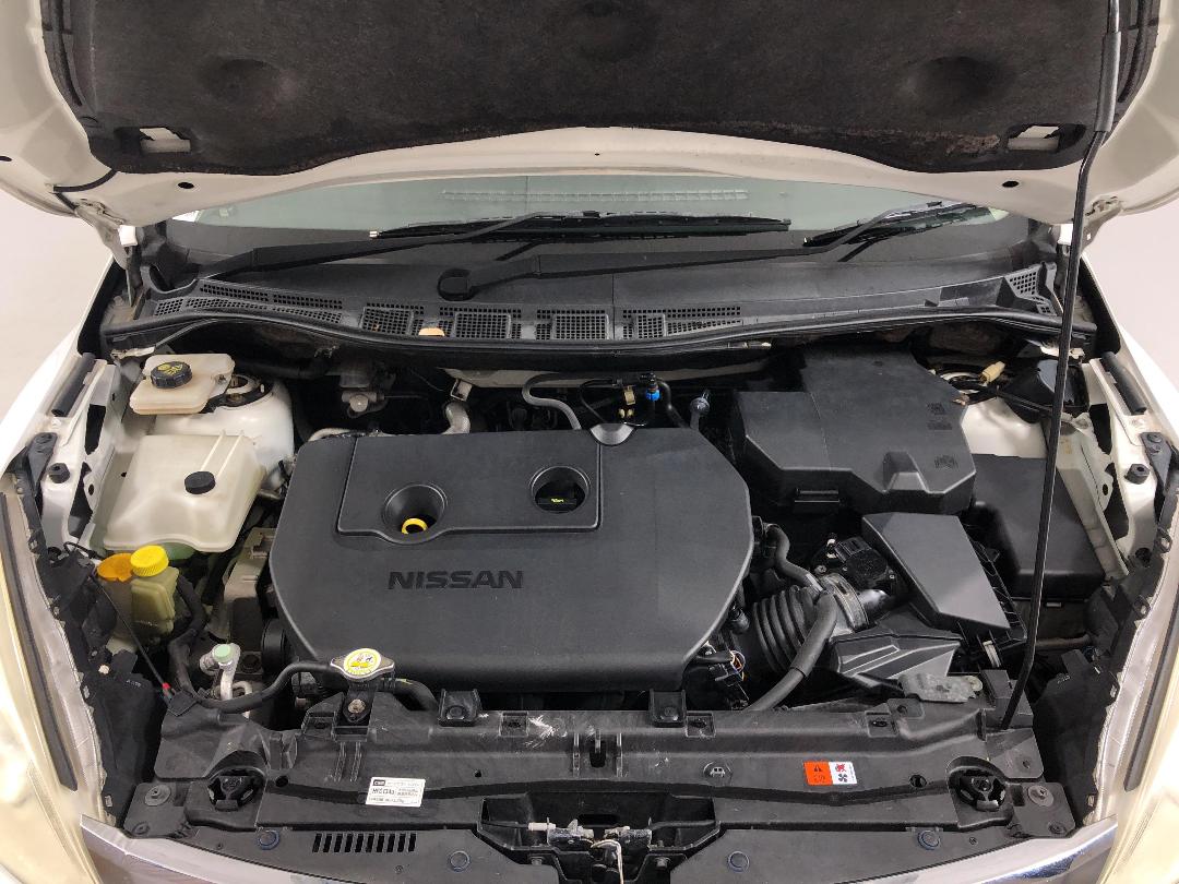 Photo '13' of Nissan Lafesta Photo '13' of Nissan Lafesta