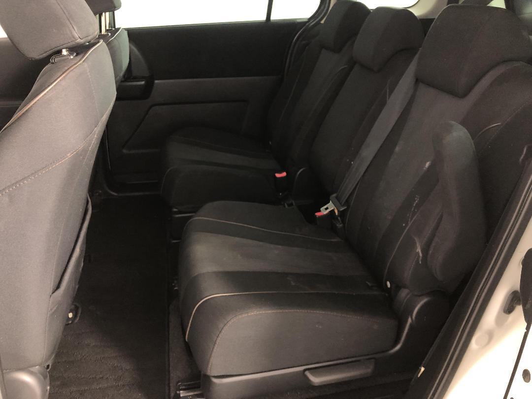 Photo '20' of Nissan Lafesta Photo '20' of Nissan Lafesta