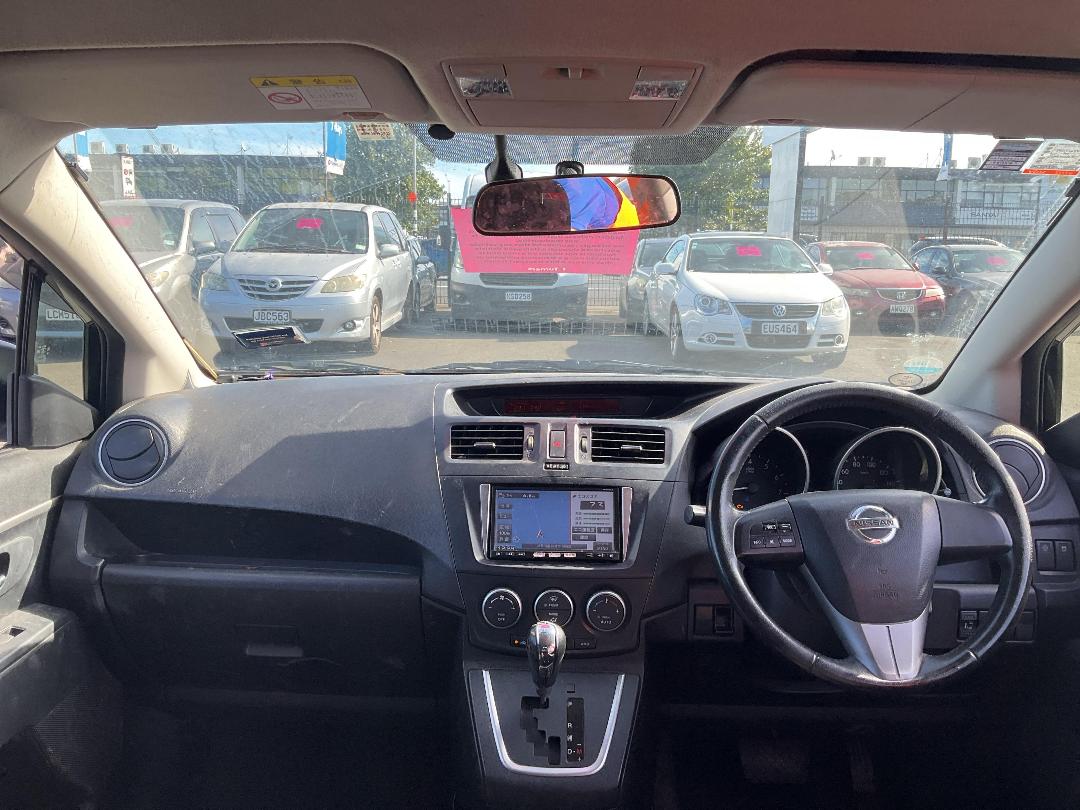 Photo '10' of Nissan Lafesta