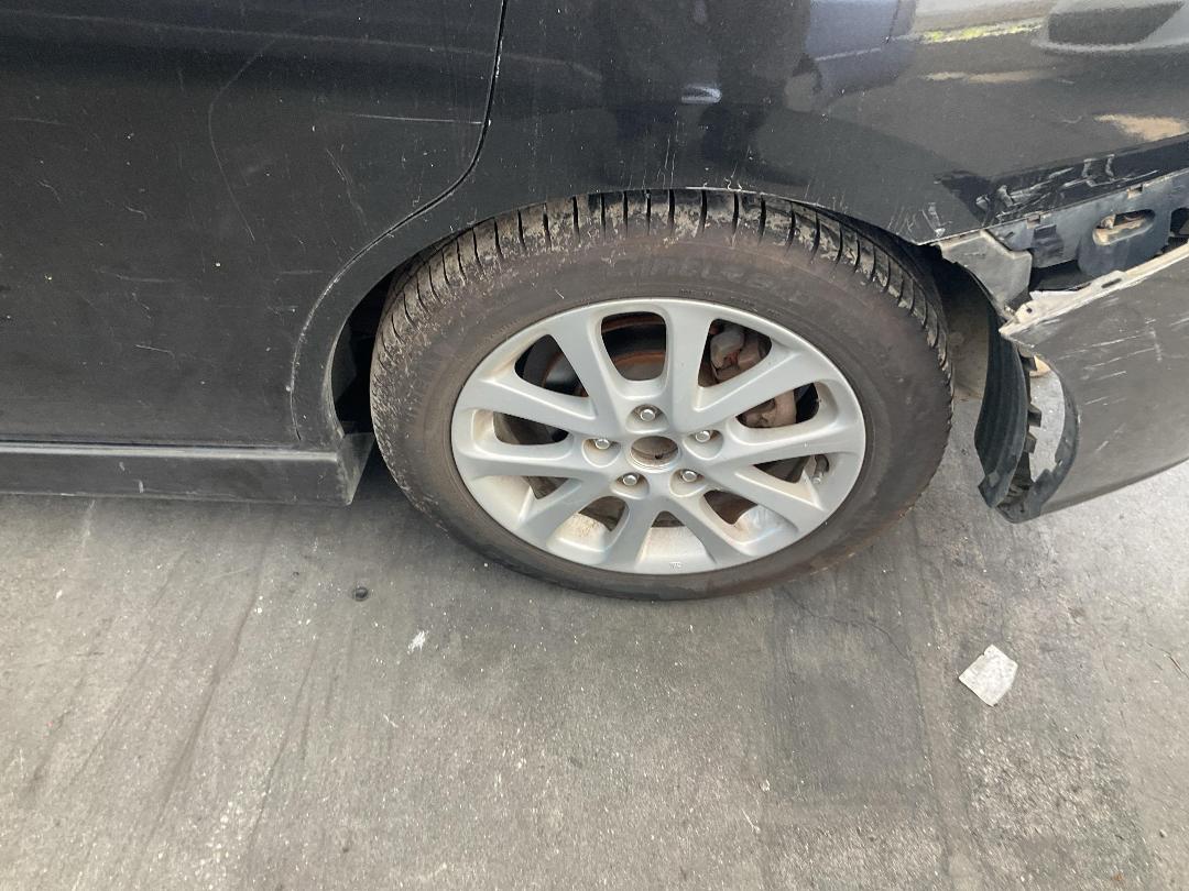 Photo '15' of Nissan Lafesta Photo '15' of Nissan Lafesta