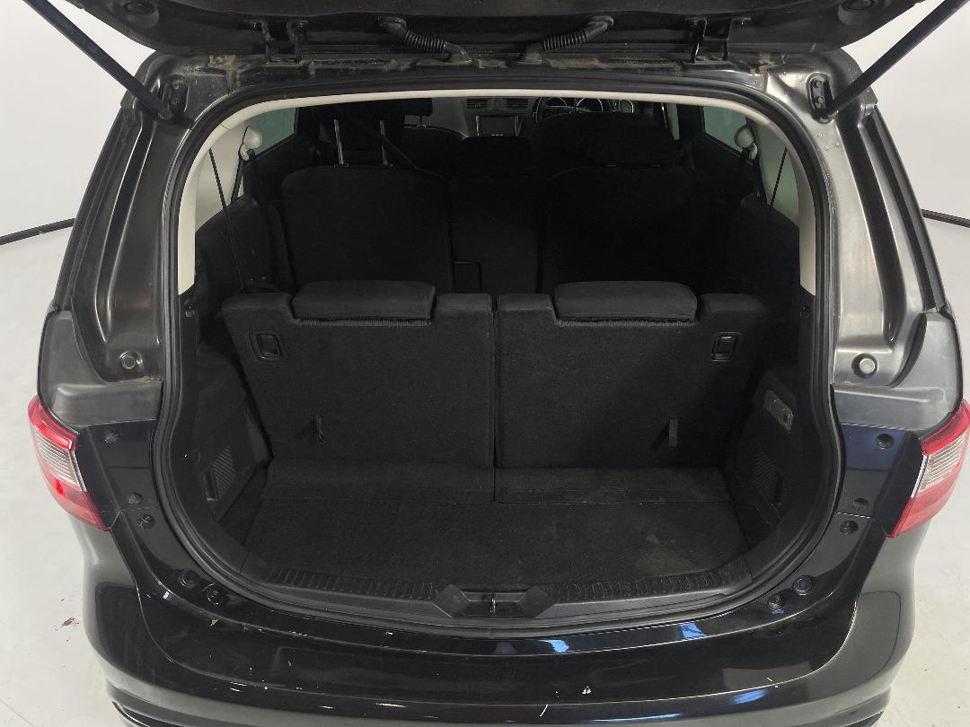 Photo '14' of Nissan Lafesta Photo '14' of Nissan Lafesta