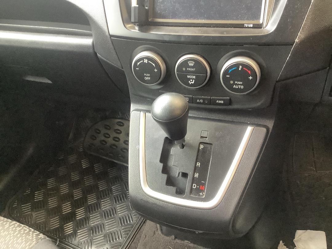 Photo '17' of Nissan Lafesta