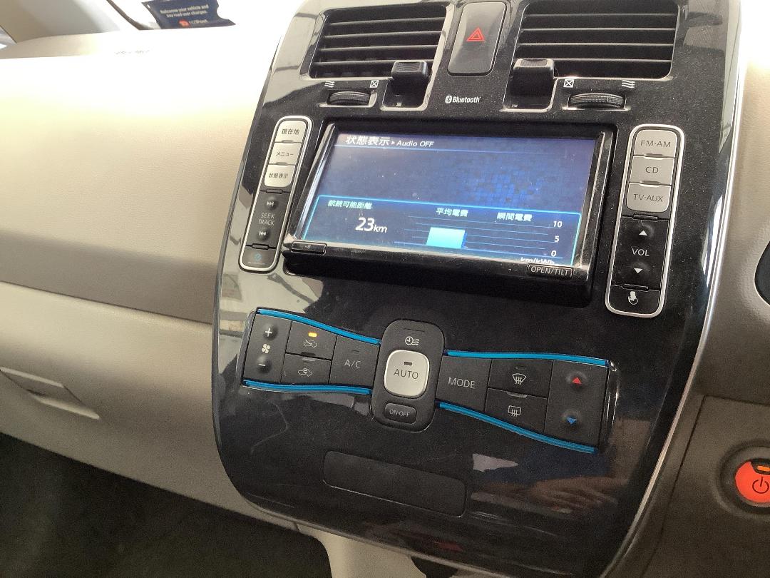 Photo '17' of Nissan Leaf Photo '17' of Nissan Leaf