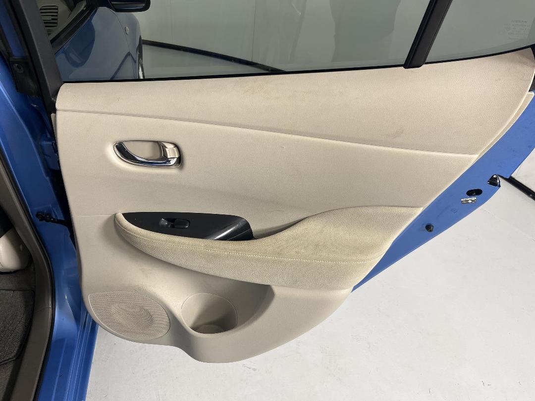 Photo '19' of Nissan Leaf