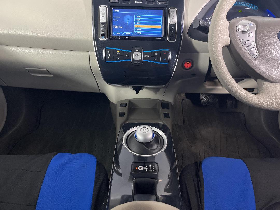 Photo '18' of Nissan Leaf