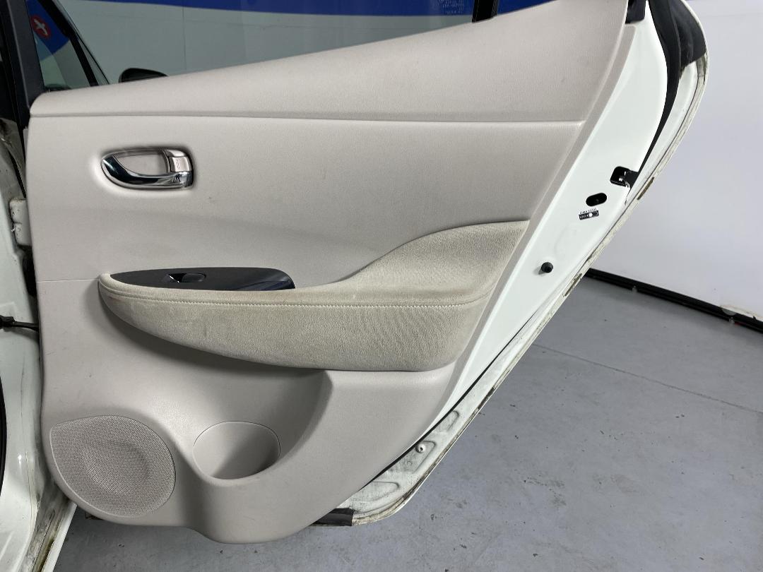 Photo '19' of Nissan Leaf