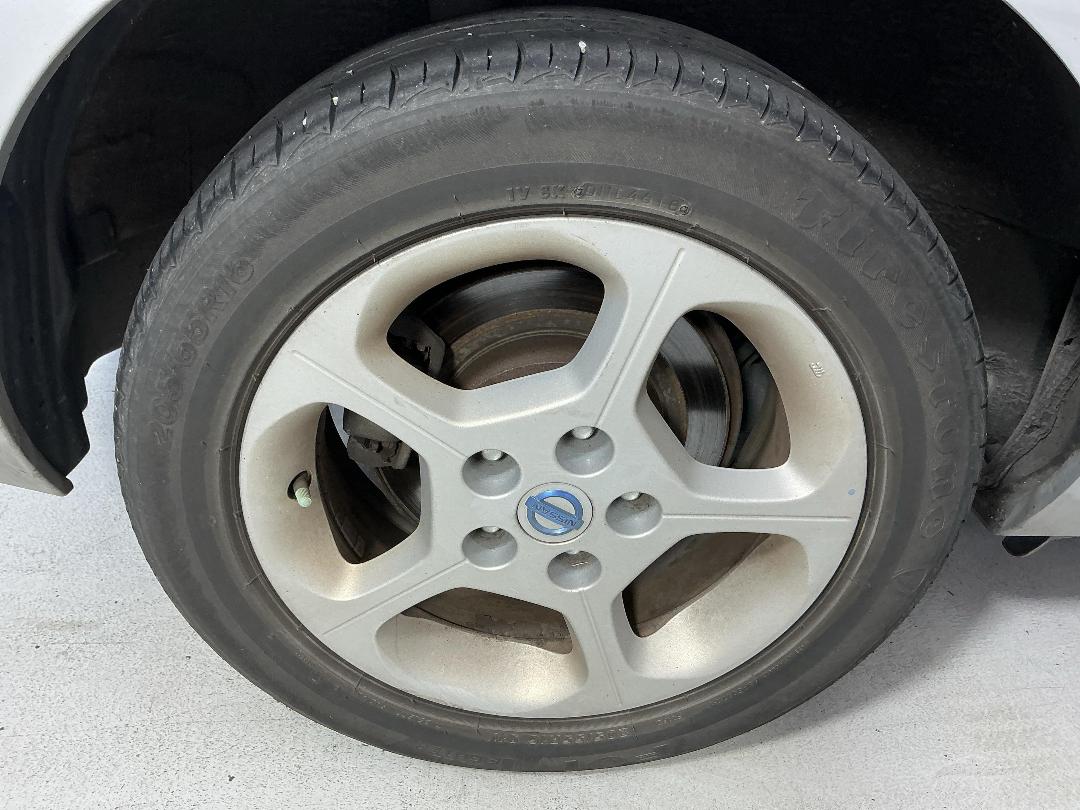 Photo '8' of Nissan Leaf