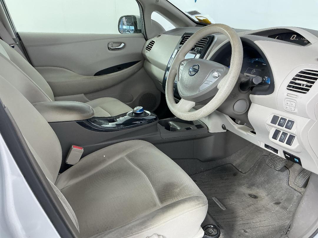 Photo '14' of Nissan Leaf