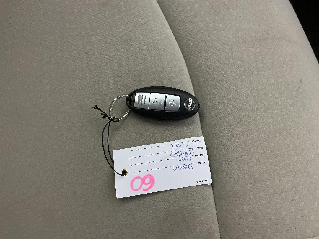 Photo '15' of Nissan Leaf