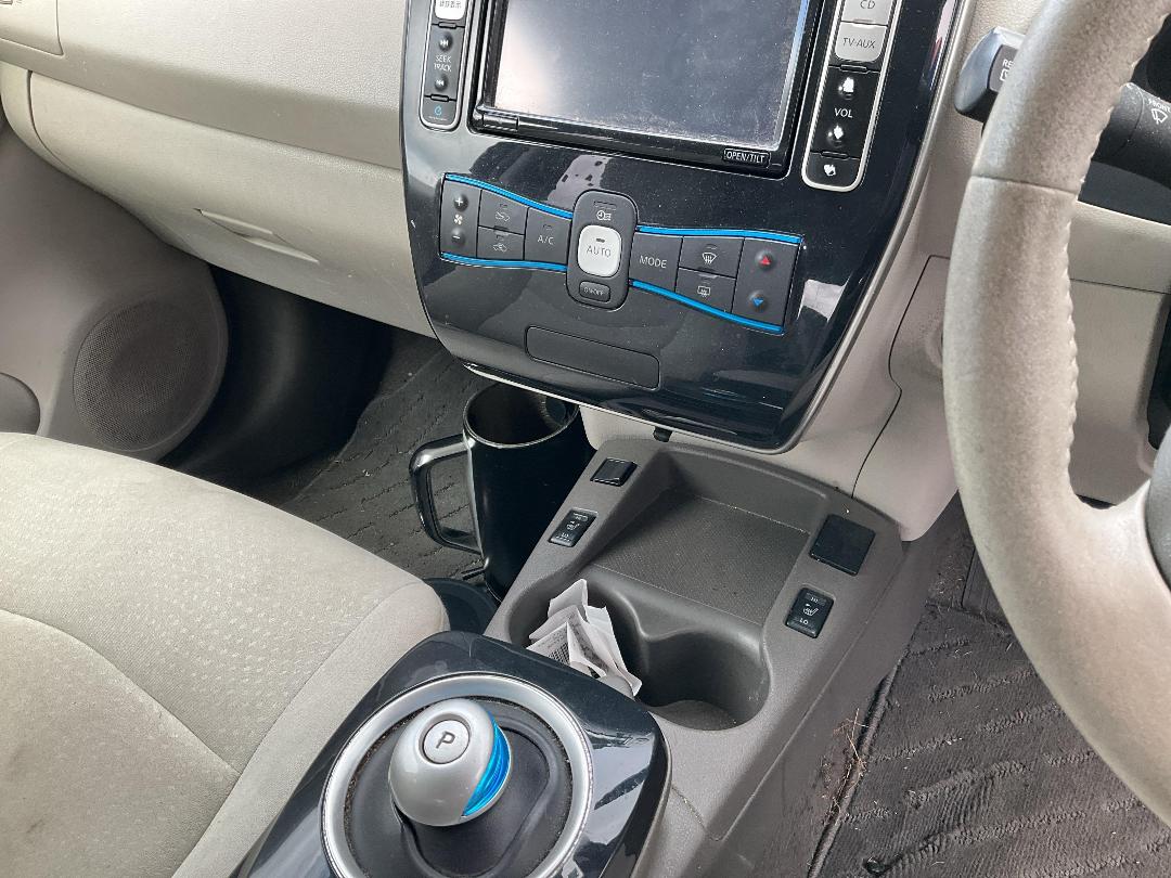 Photo '13' of Nissan Leaf