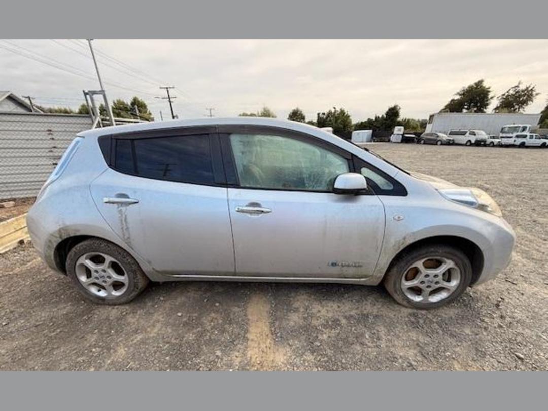 Photo '4' of Nissan Leaf