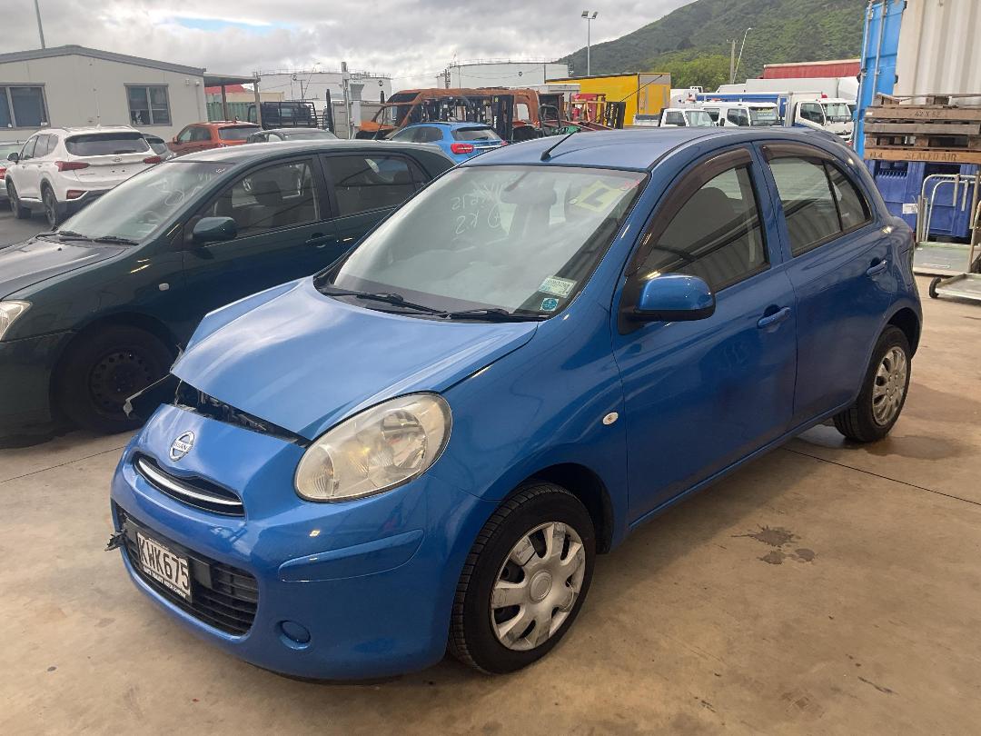 Photo '2' of Nissan March