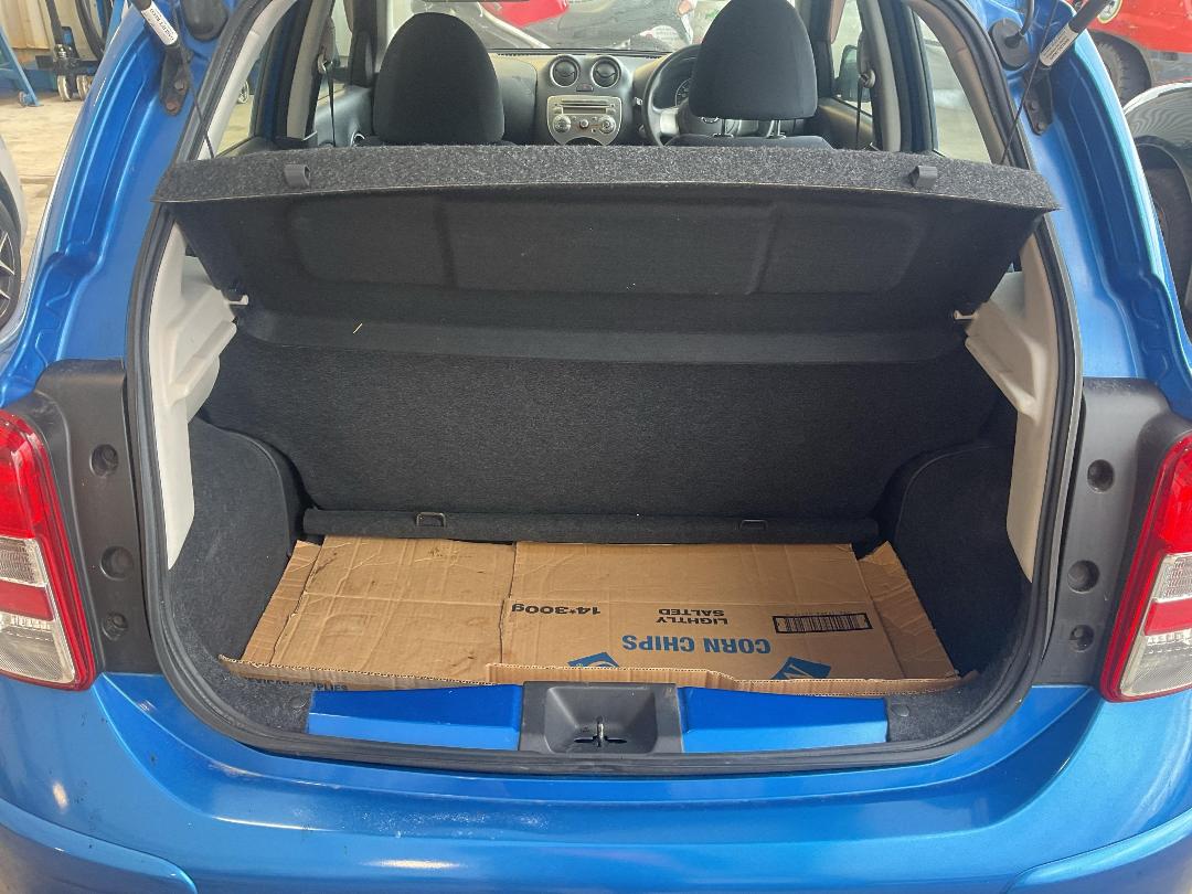 Photo '11' of Nissan March