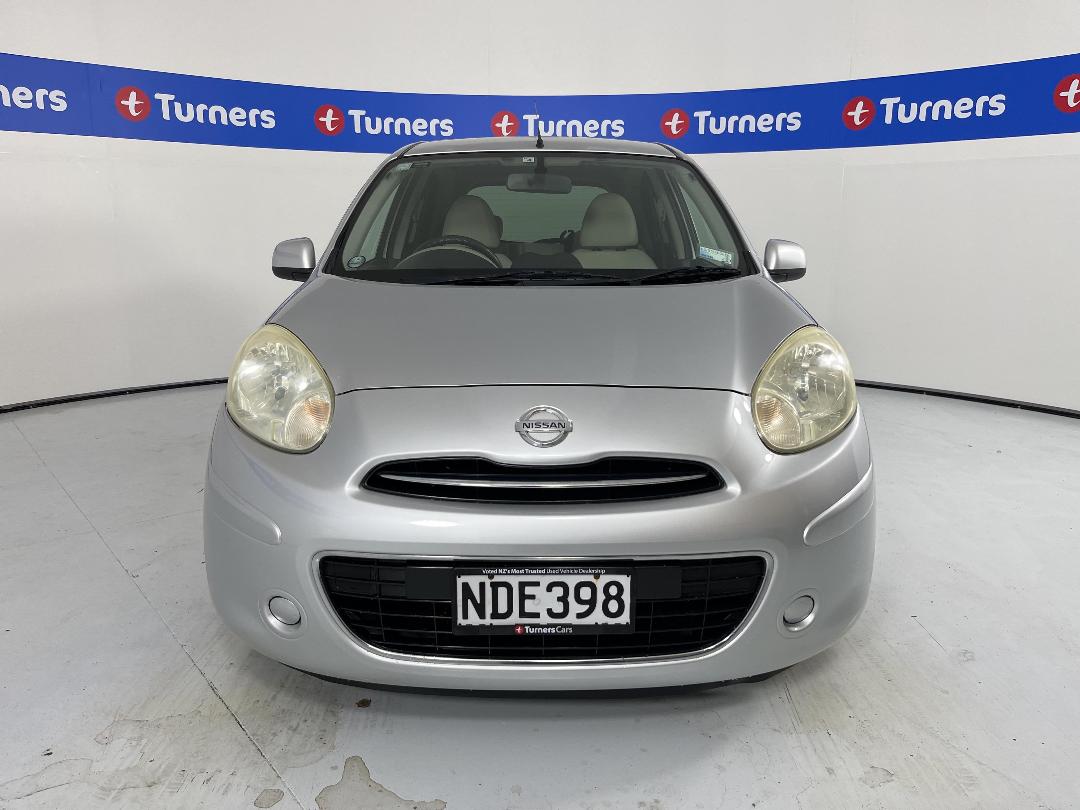 Photo '2' of Nissan March