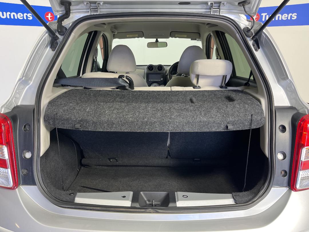 Photo '14' of Nissan March