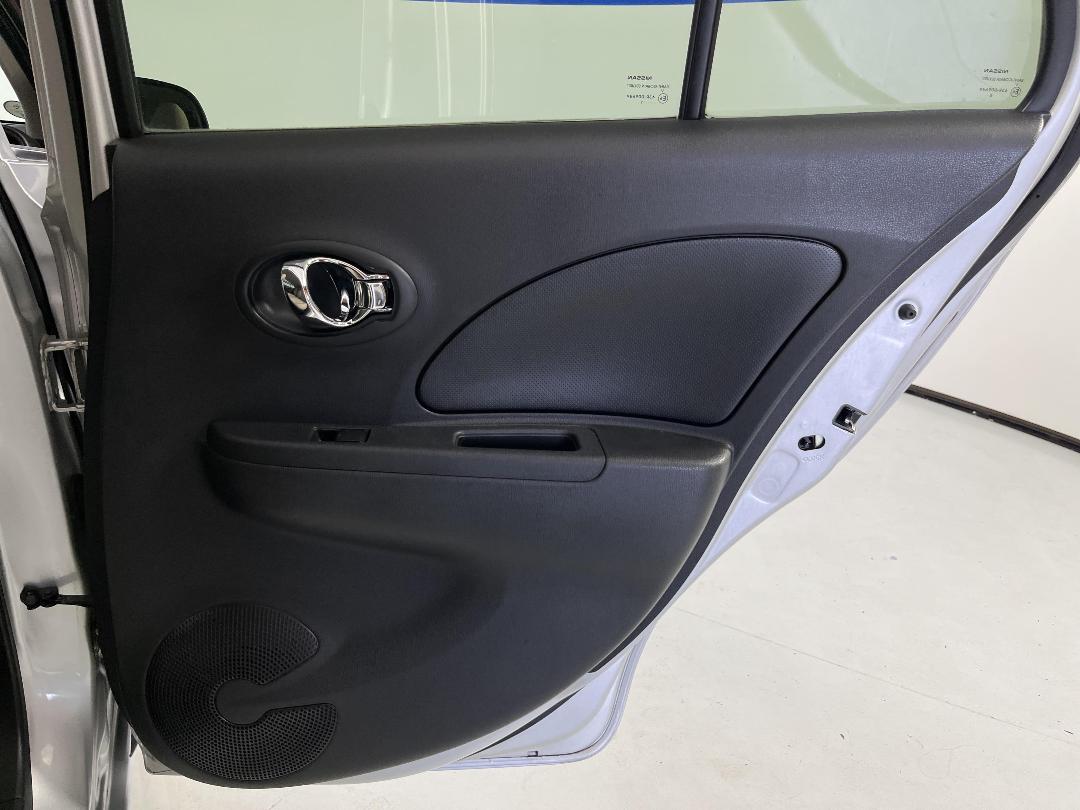 Photo '19' of Nissan March