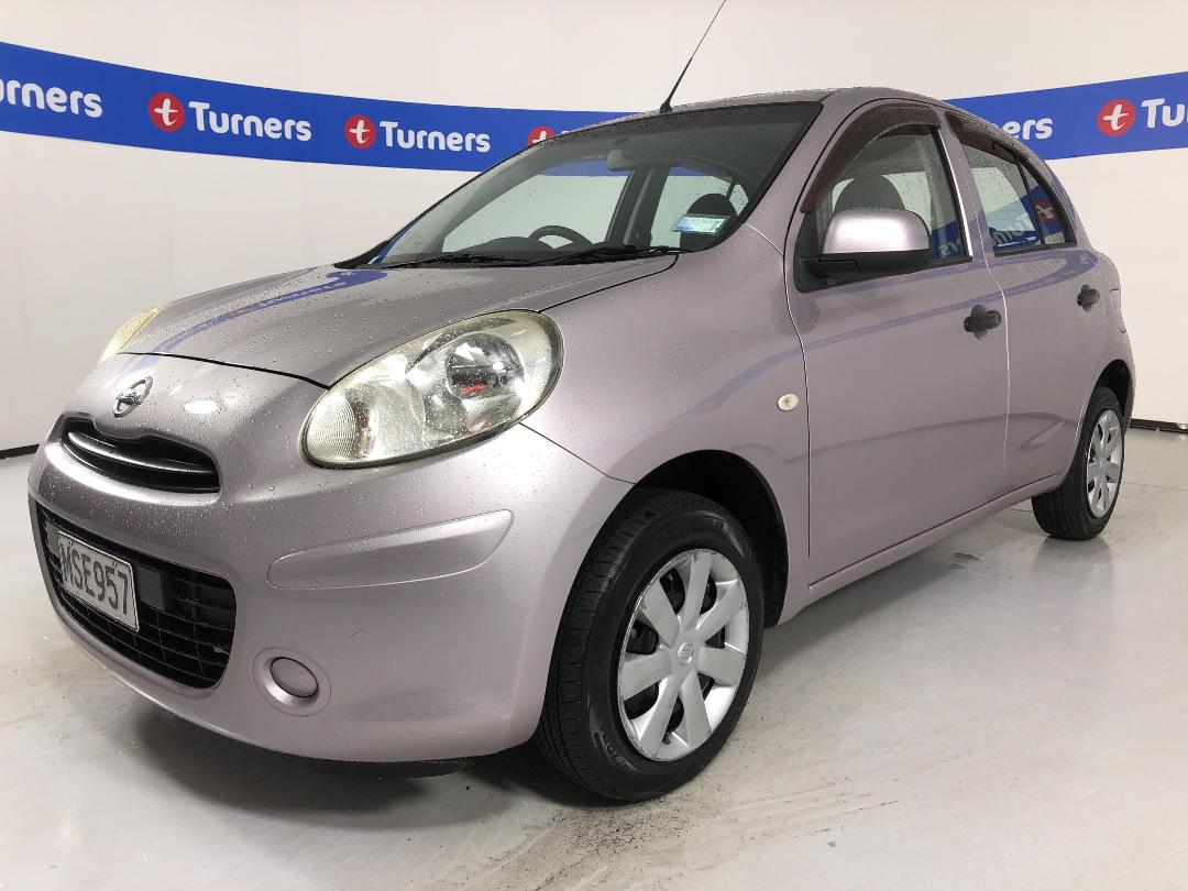 Photo '4' of Nissan March Photo '4' of Nissan March