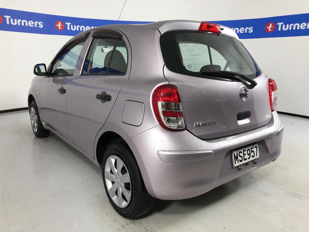 Photo '5' of Nissan March Photo '5' of Nissan March