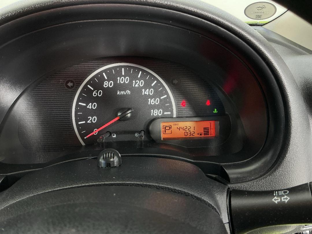 Photo '21' of Nissan March Photo '21' of Nissan March