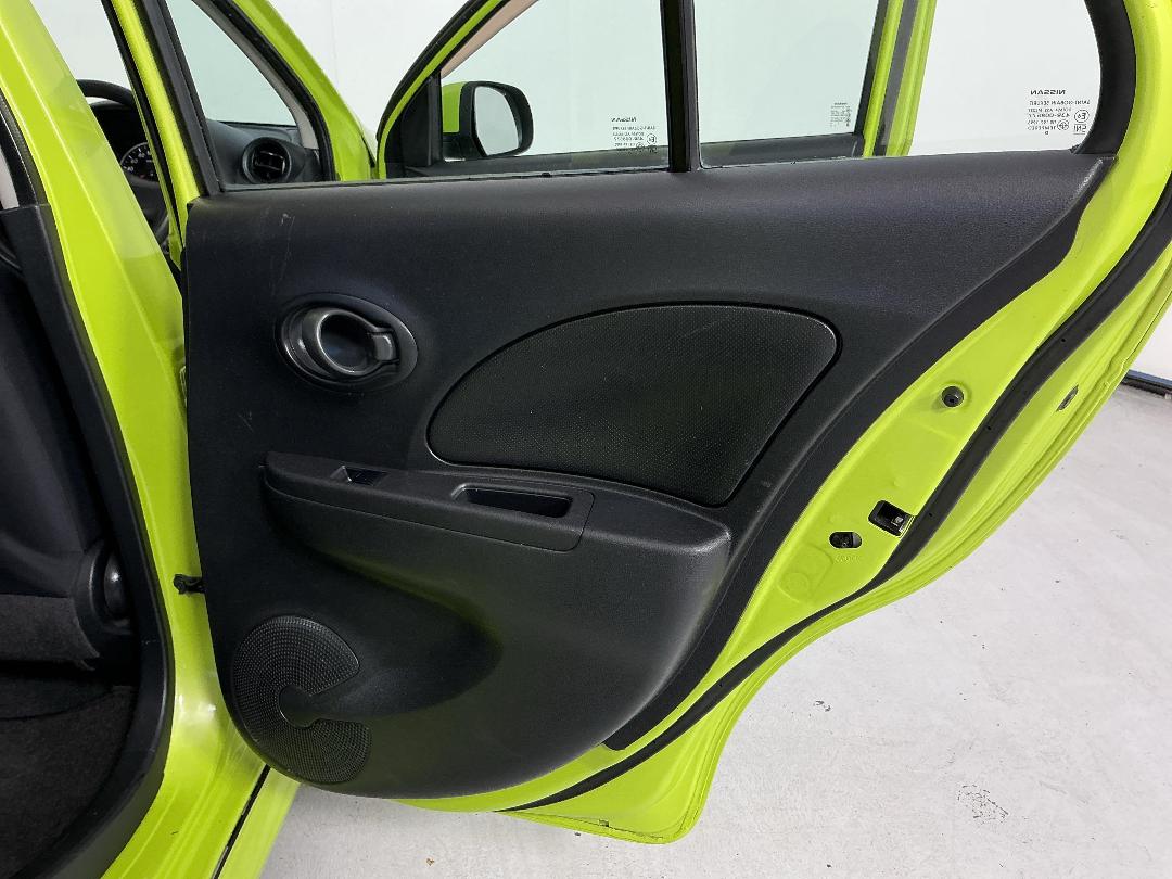 Photo '19' of Nissan March Photo '19' of Nissan March