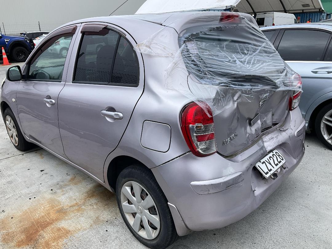 Photo '4' of Nissan March