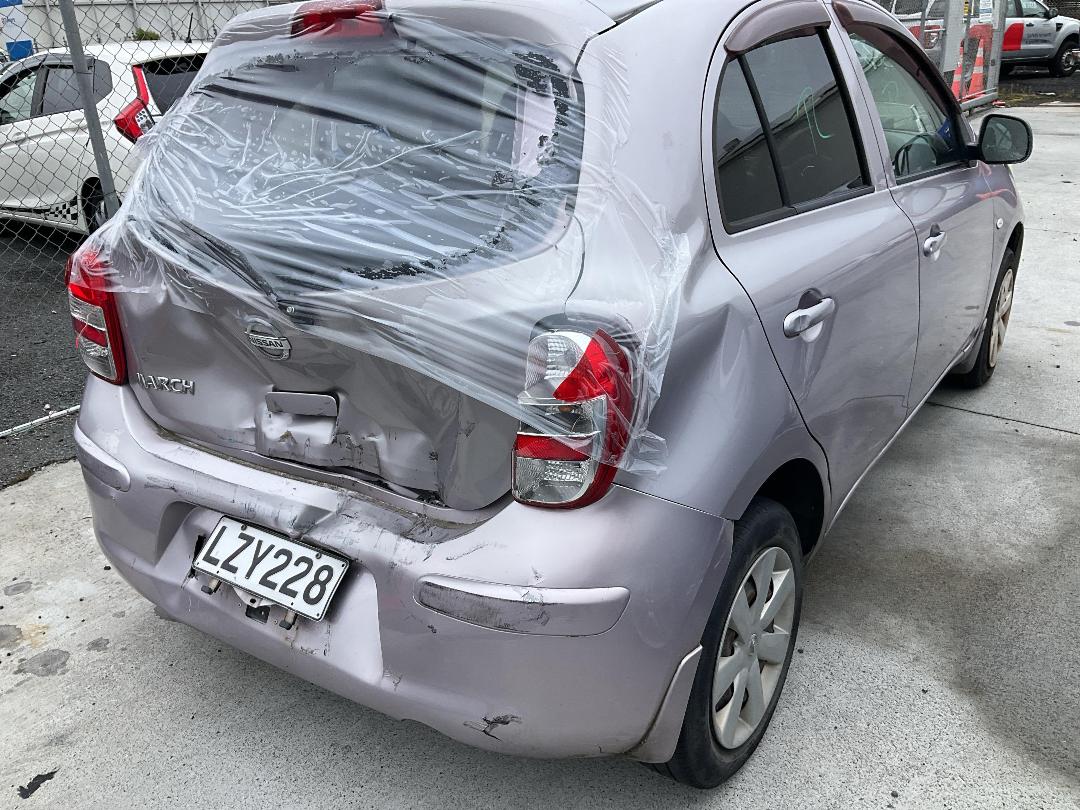 Photo '6' of Nissan March