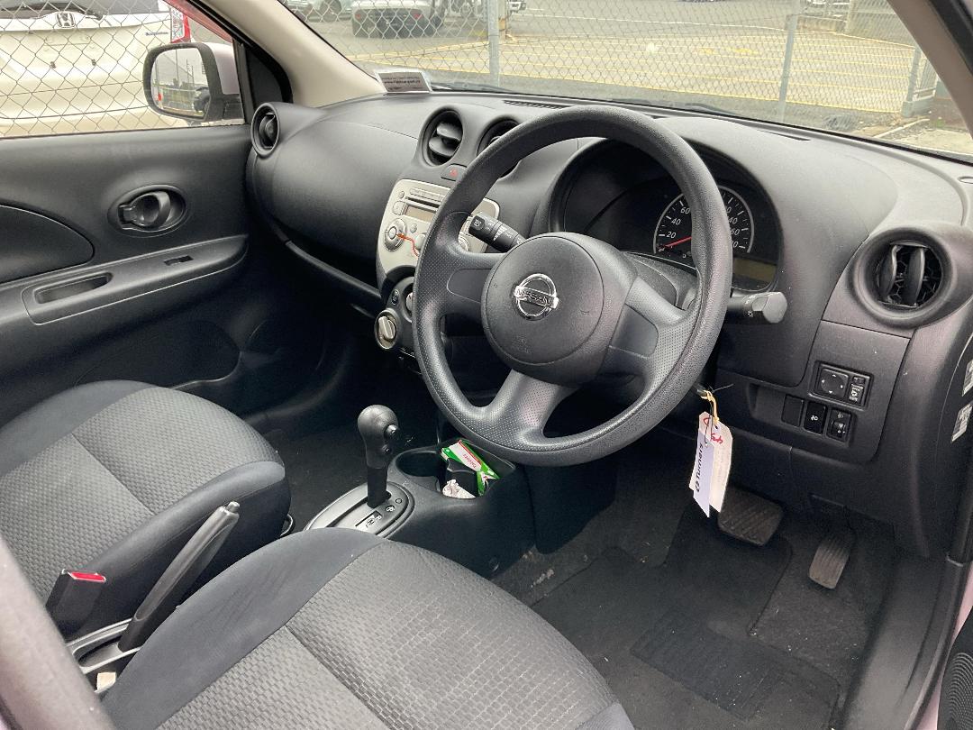 Photo '8' of Nissan March