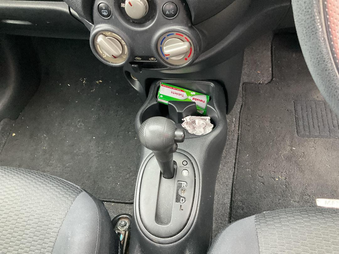 Photo '10' of Nissan March