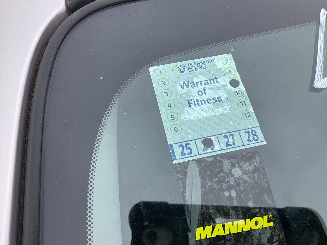 Photo '17' of Nissan March