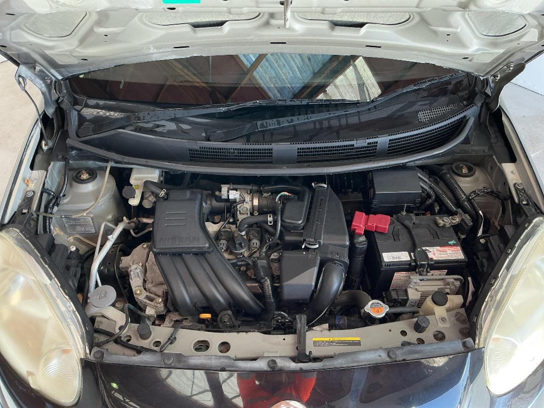 Photo '13' of Nissan March