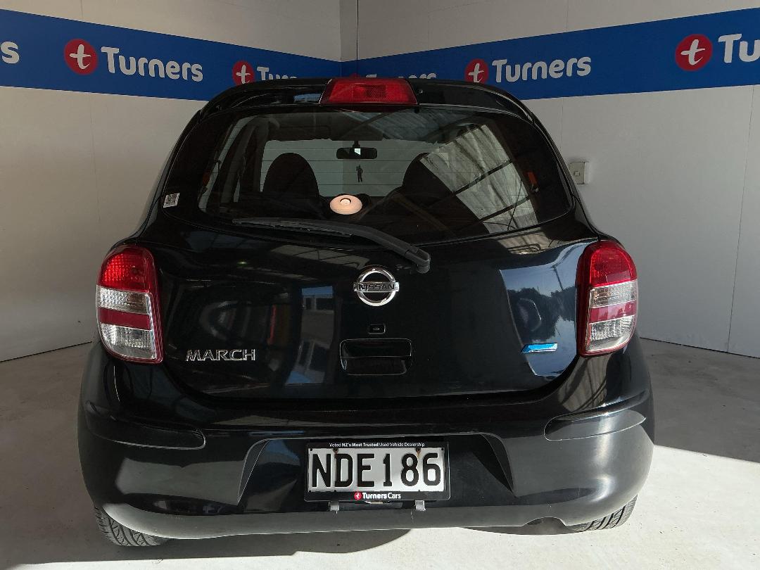 Photo '6' of Nissan March