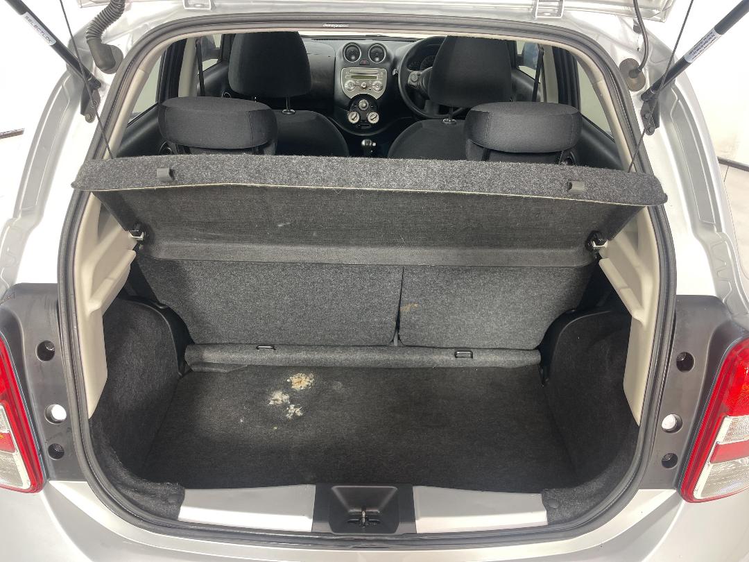 Photo '14' of Nissan Micra Photo '14' of Nissan Micra