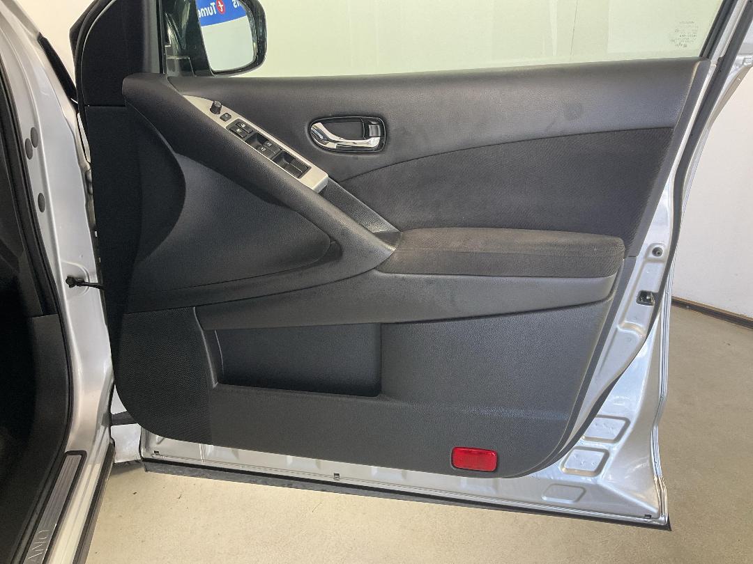 Photo '15' of Nissan Murano Photo '15' of Nissan Murano