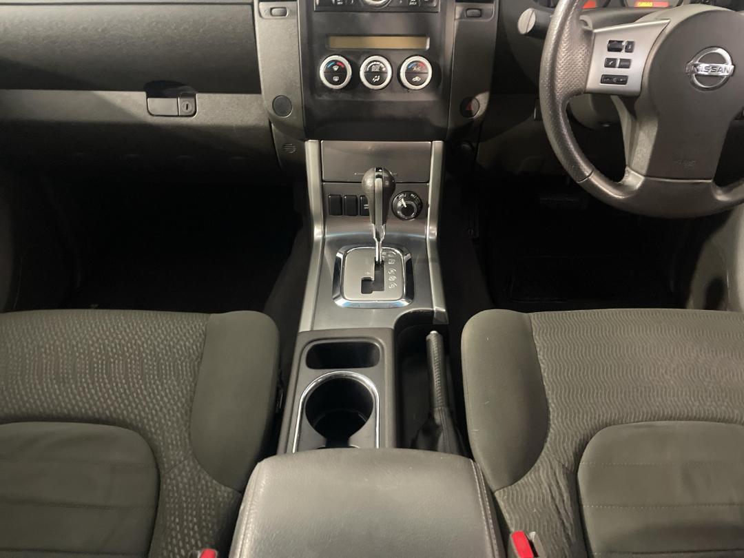 Photo '18' of Nissan Navara Photo '18' of Nissan Navara