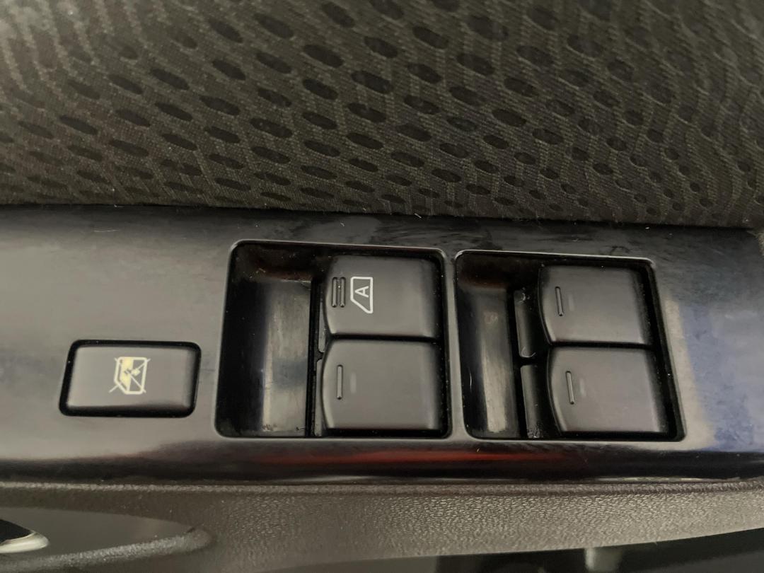 Photo '23' of Nissan Navara Photo '23' of Nissan Navara