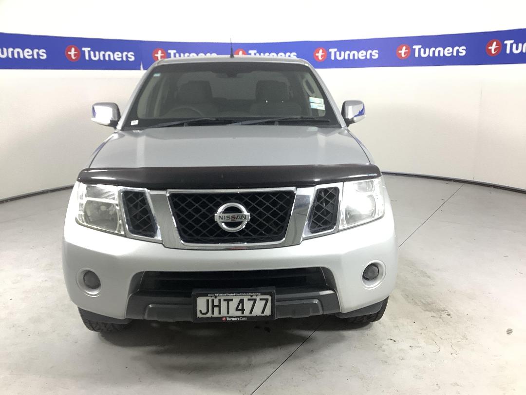 Photo '2' of Nissan Navara