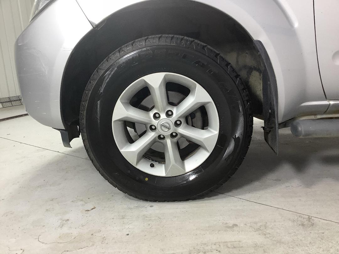 Photo '10' of Nissan Navara