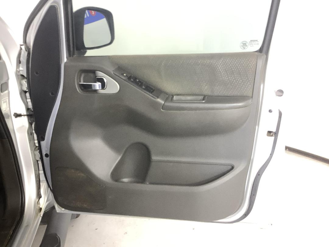 Photo '15' of Nissan Navara