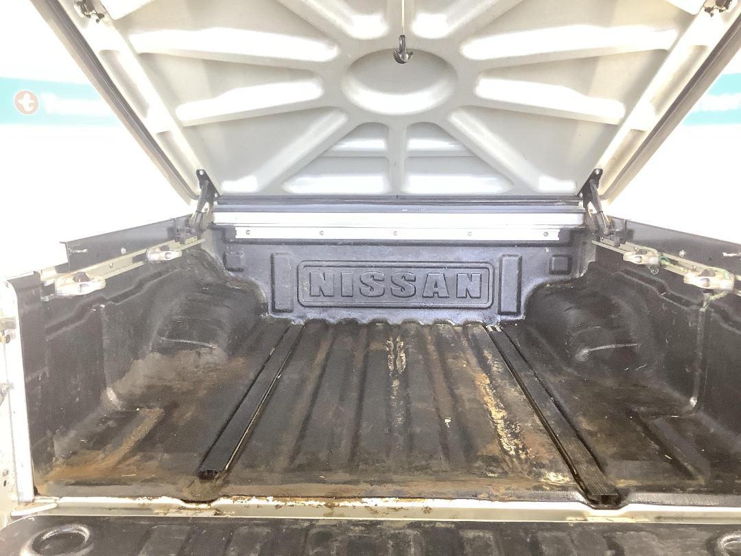 Photo '14' of Nissan Navara