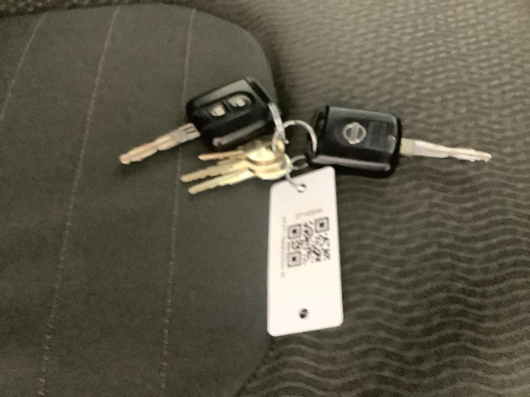 Photo '22' of Nissan Navara