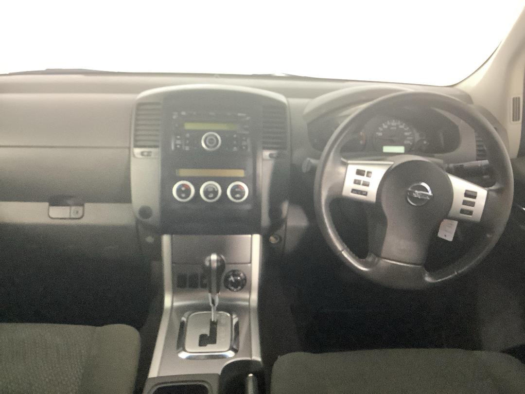 Photo '17' of Nissan Navara