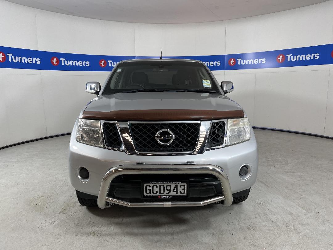 Photo '2' of Nissan Navara