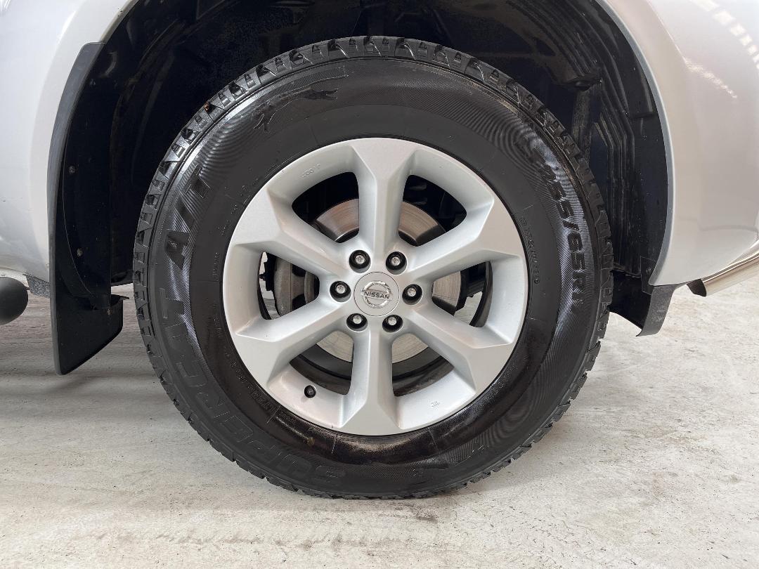 Photo '9' of Nissan Navara