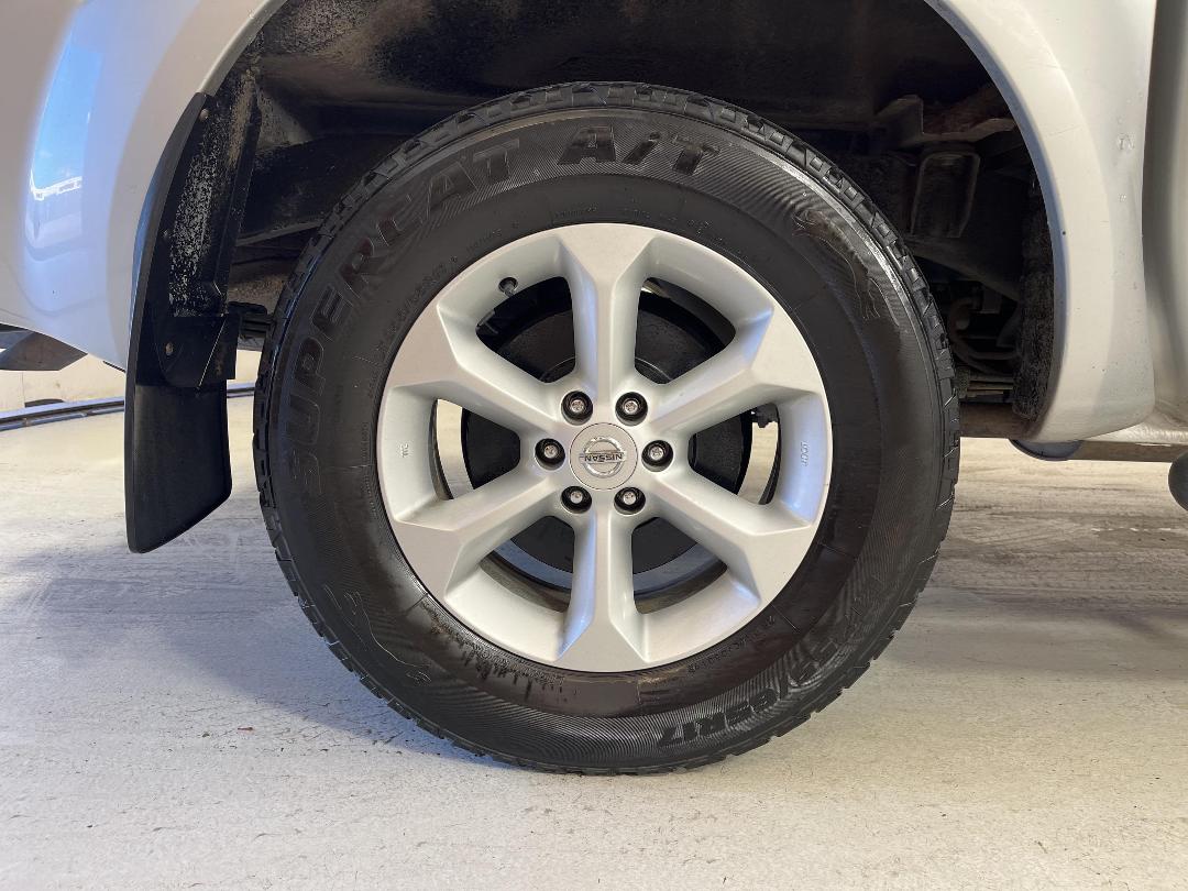 Photo '12' of Nissan Navara