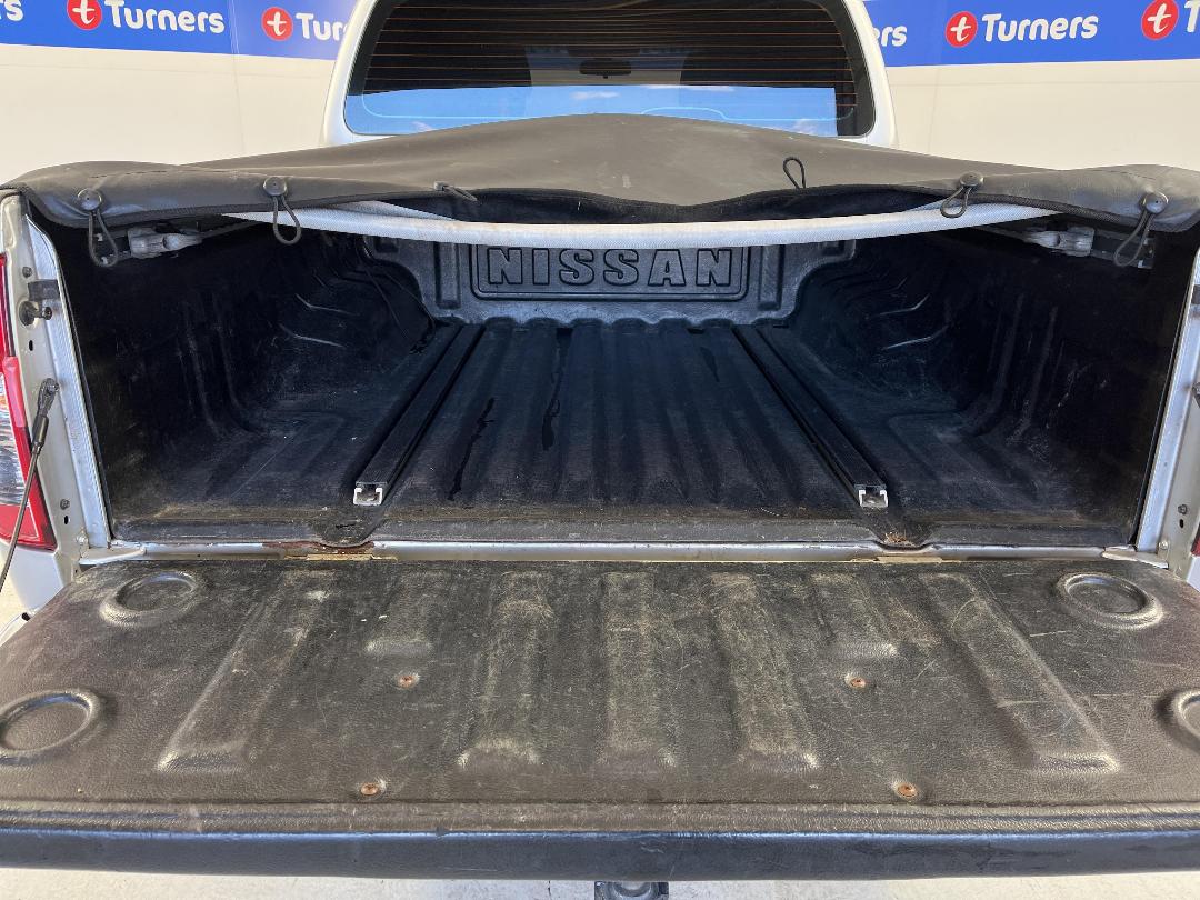 Photo '14' of Nissan Navara