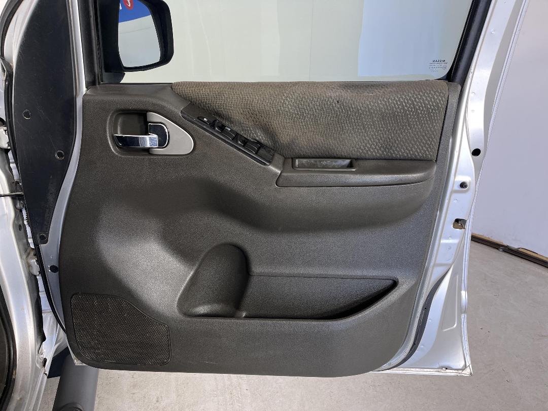 Photo '15' of Nissan Navara