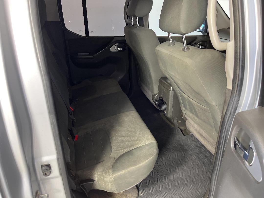 Photo '20' of Nissan Navara