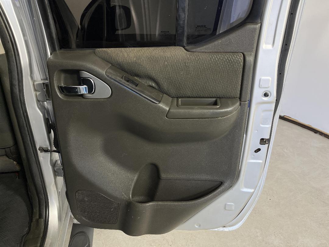 Photo '19' of Nissan Navara